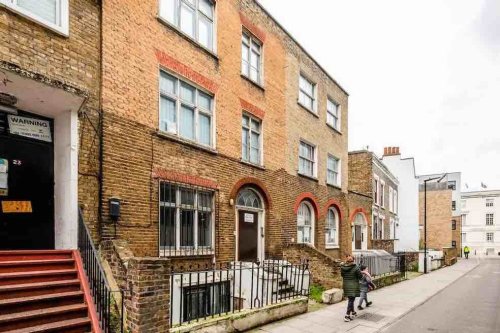 Investment building for sale in Hackney