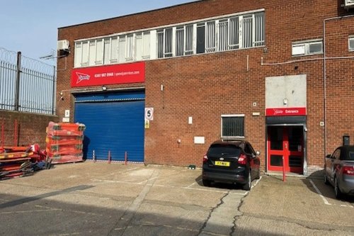 Industrial/Warehouse Unit For Sale in Lanrick Road London, E14
