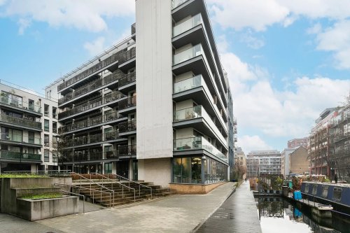 Commercial Unit For Sale in Hoxton, Hackney, N1