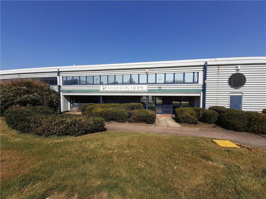 Commercial Property For Let in Basildon SS15 6LY