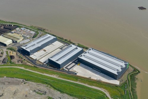 Warehouse Unit For Sale or To Let in Rainham, RM13