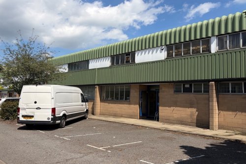 Mid Terrace Warehouse Unit For Sale in Basildon, Essex, SS13