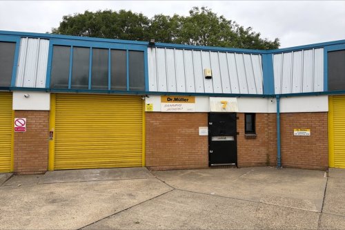 Mid-terraced Industrial Warehouse Unit For Sale in Basildon, Essex