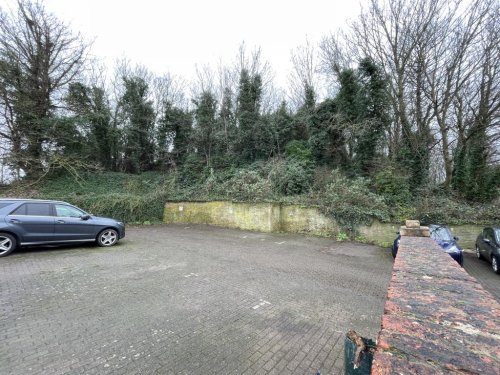 Land  for sale in Greenhithe