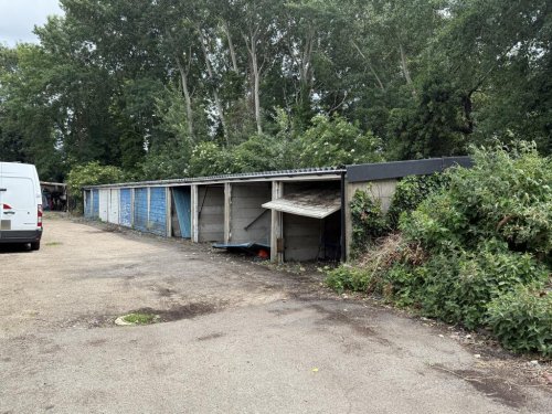 Investment  for sale in Epsom