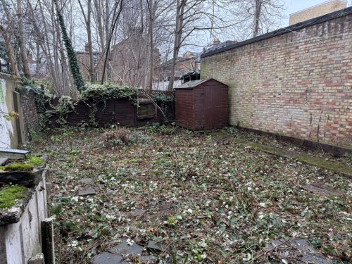 Land  for sale in London