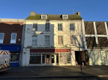 Retail Premises For Sale in Tiverton, Devon, EX16