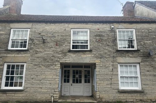 Laundry Shop For Sale or To Let in Somerton, Somerset, TA11