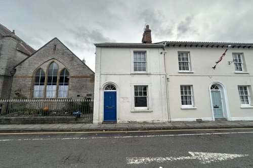 Two Storey Office Building For Sale in Somerton, Somerset