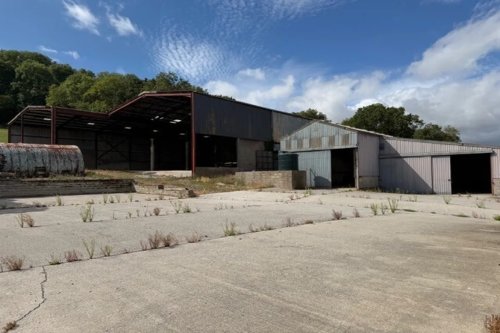 Buildings and Yard For Sale in Somerton, Somerset, TA11